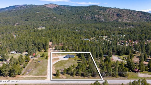 55 Flattery LN, Blanchard, ID 83804