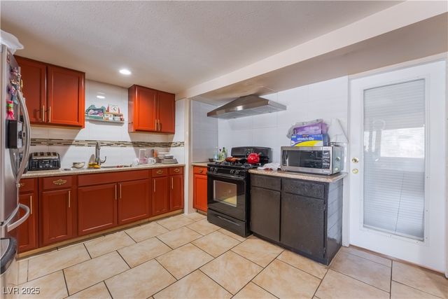 1908 Ardmore Street, Las Vegas, NV 89104