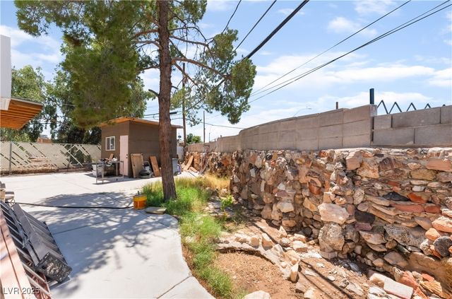 1908 Ardmore Street, Las Vegas, NV 89104