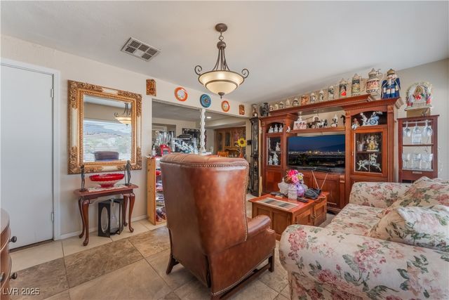 1908 Ardmore Street, Las Vegas, NV 89104