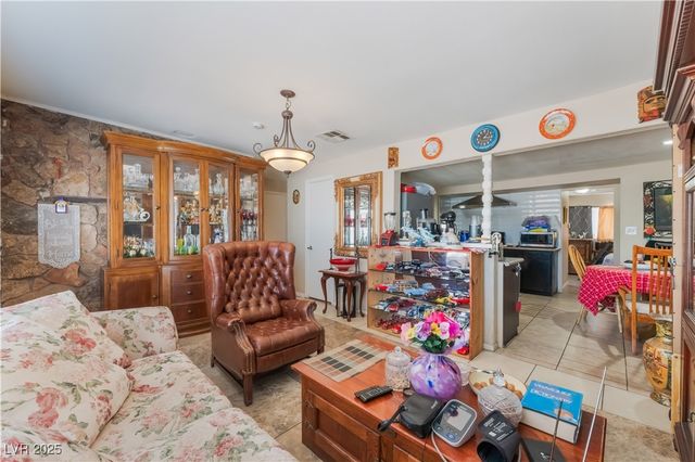 1908 Ardmore Street, Las Vegas, NV 89104