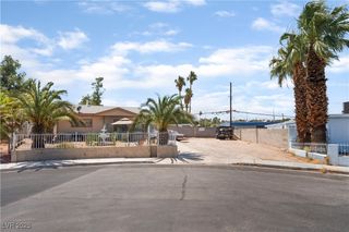 1908 Ardmore Street, Las Vegas, NV 89104