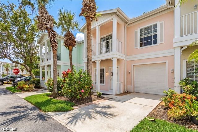 3285 Lindsey LN 2, Naples, FL 34109