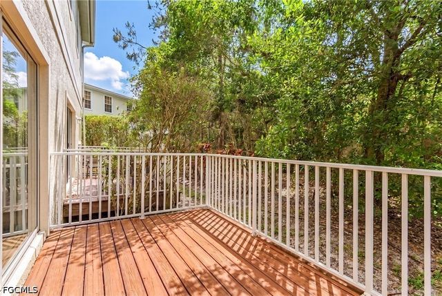 3285 Lindsey LN 2, Naples, FL 34109