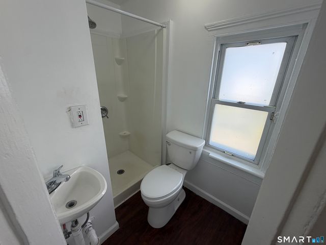 116 Hastings Street, Bridgeport, CT 06610