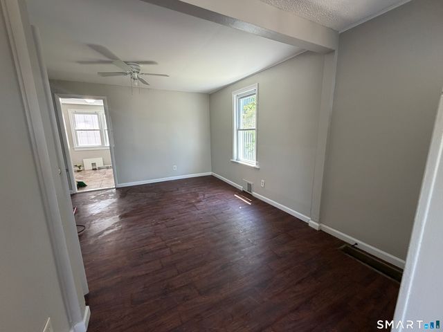 116 Hastings Street, Bridgeport, CT 06610