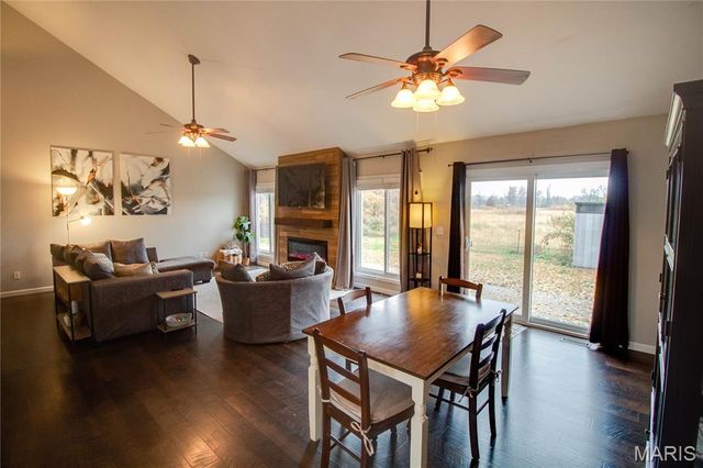 38 Katie Lynn Court, Glen Carbon, IL 62034