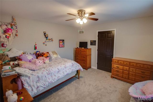 38 Katie Lynn Court, Glen Carbon, IL 62034