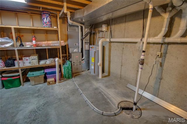 38 Katie Lynn Court, Glen Carbon, IL 62034