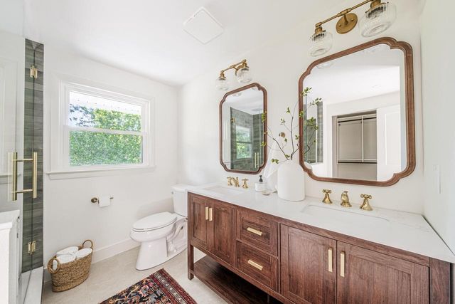 14420 Woodridge CIRCLE, Brookfield, WI 53005