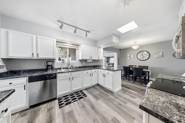 10804 W CAMEO Drive, Sun City, AZ 85351