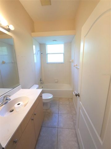 3621 MASSINI AVENUE, North Port, FL 34286