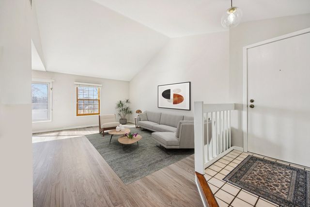 1254 Ballantrae Place D, Mundelein, IL 60060