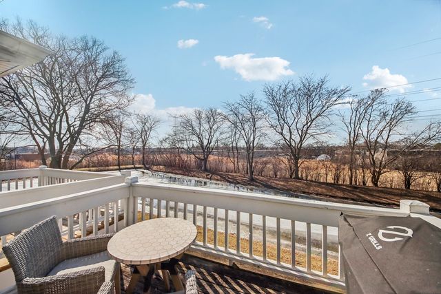 1254 Ballantrae Place D, Mundelein, IL 60060