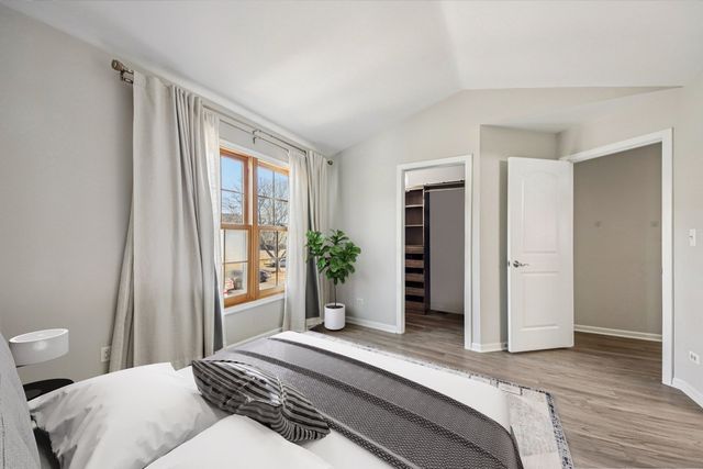 1254 Ballantrae Place D, Mundelein, IL 60060