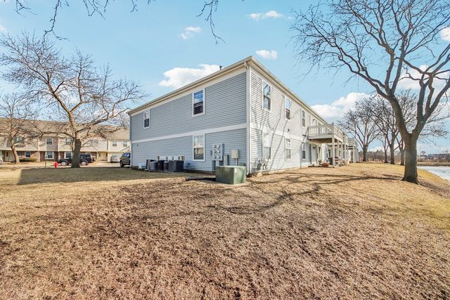 1254 Ballantrae Place D, Mundelein, IL 60060