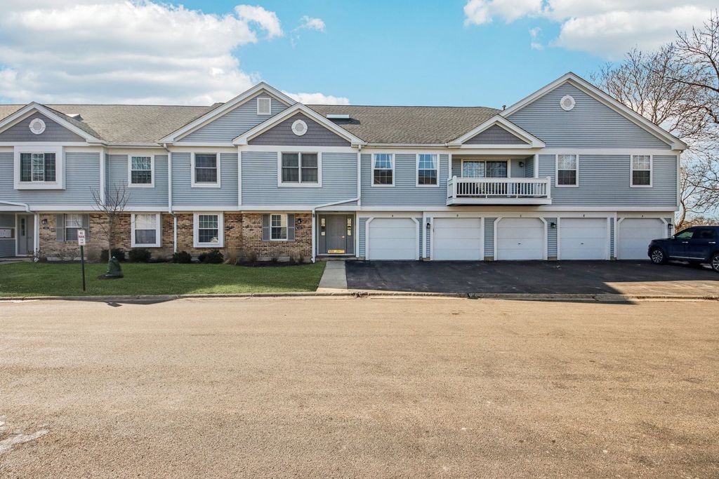 1254 Ballantrae Place D, Mundelein, IL 60060