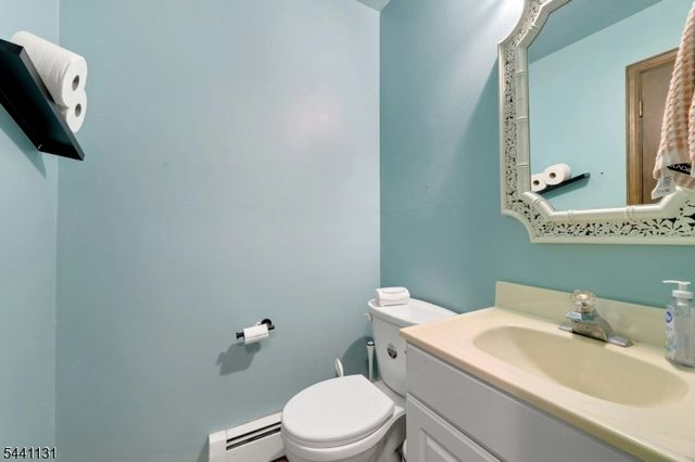281 Rivara Ct, Ridgewood Village, NJ 07450