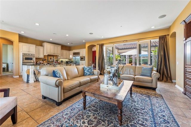 7940 Choi, Riverside, CA 92506