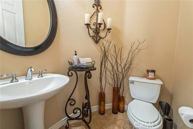 7940 Choi, Riverside, CA 92506