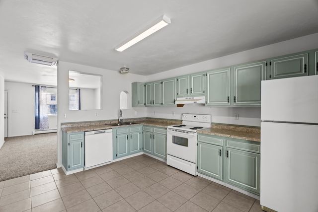 3229 White Ave Apt 4, Clifton, CO 81520