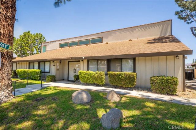 3663 Buchanan 11, Riverside, CA 92503