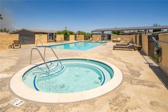 3663 Buchanan 11, Riverside, CA 92503