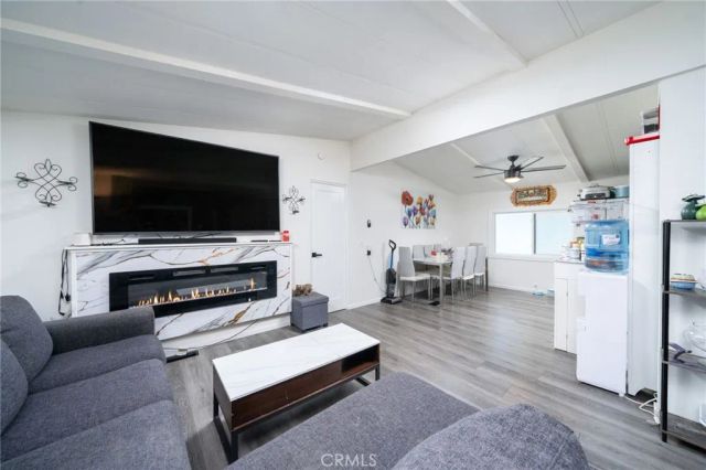 3663 Buchanan 11, Riverside, CA 92503