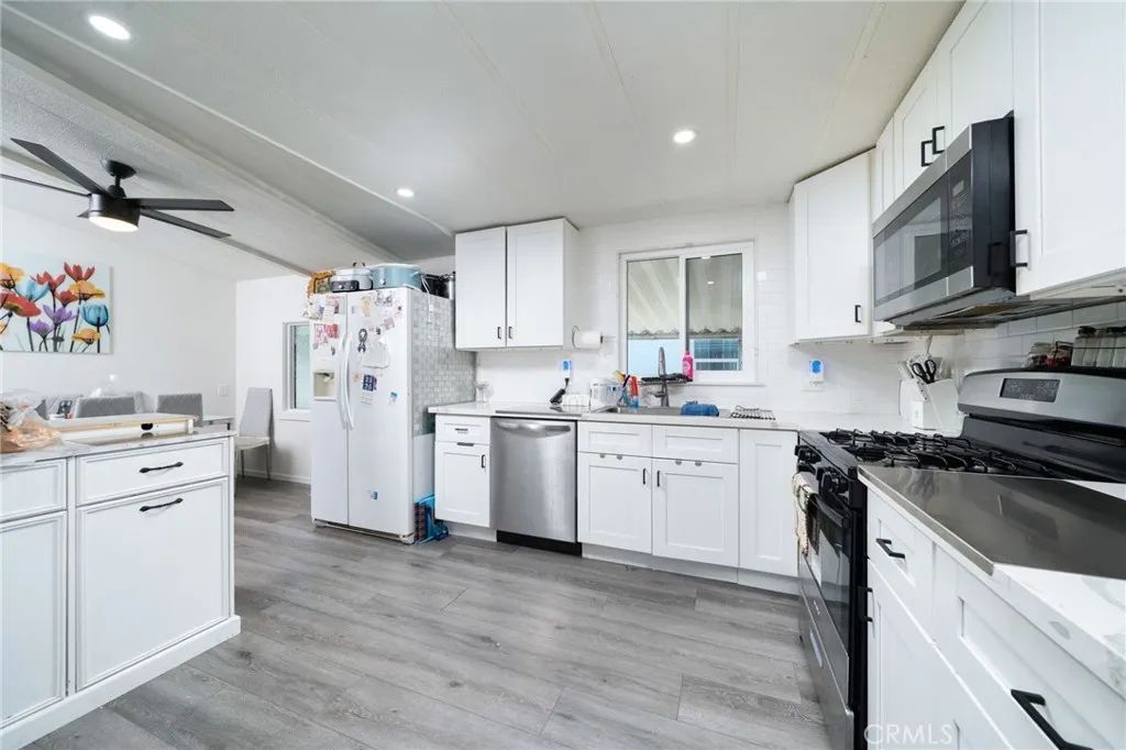 3663 Buchanan 11, Riverside, CA 92503