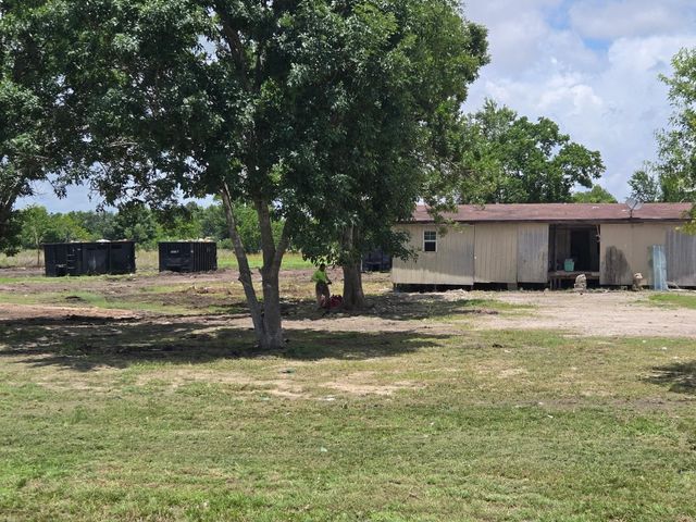 8235 County Road 128, Pearland, TX 77511