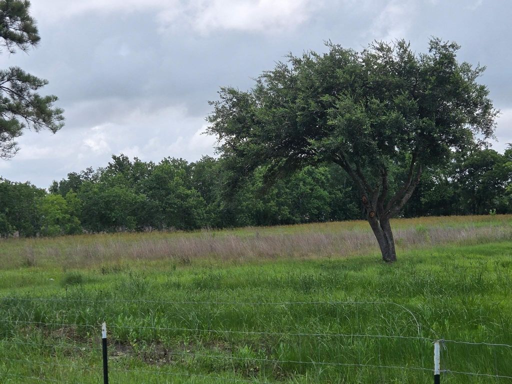 8235 County Road 128, Pearland, TX 77511