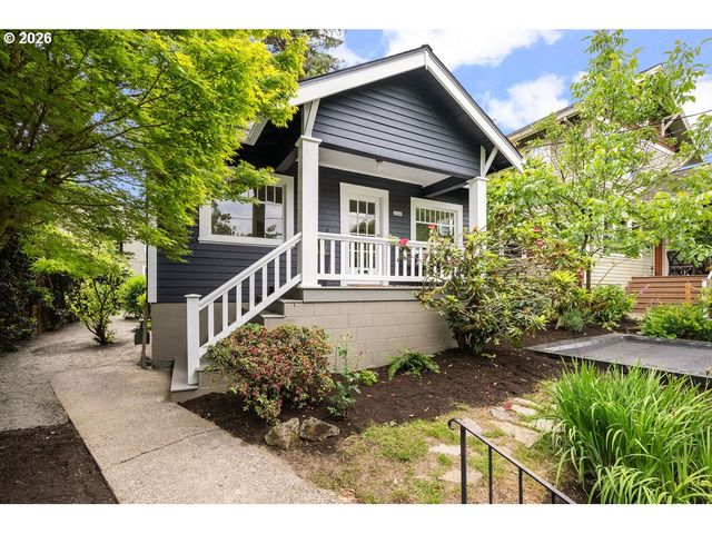 2440 Nw RALEIGH St, Portland, OR 97210