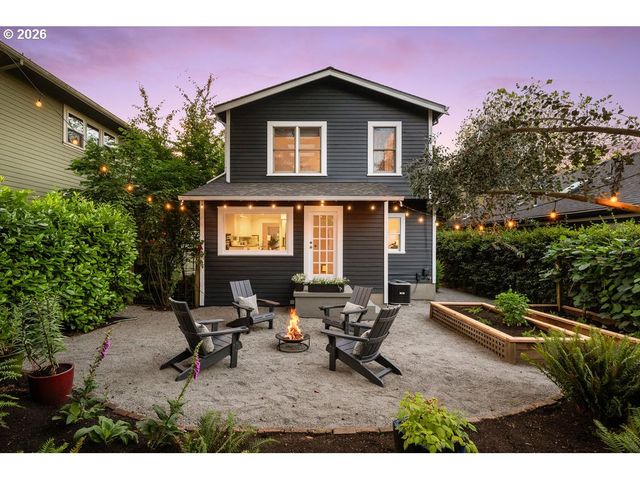 2440 Nw RALEIGH St, Portland, OR 97210