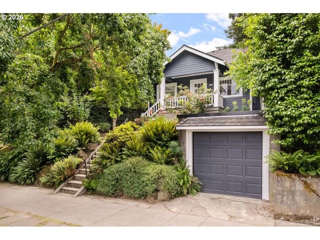 2440 Nw RALEIGH St, Portland, OR 97210