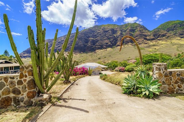 84-1080 Maunaolu Street, Waianae, HI 96792