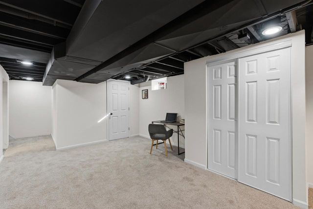 9032 N Regent ROAD, Bayside, WI 53217