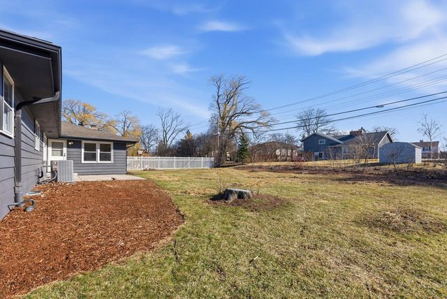 9032 N Regent ROAD, Bayside, WI 53217