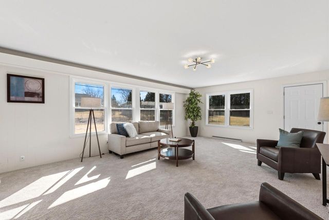 9032 N Regent ROAD, Bayside, WI 53217