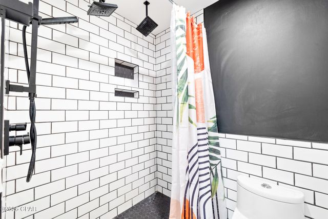 4725 Halcyon Drive, Panama City, FL 32404