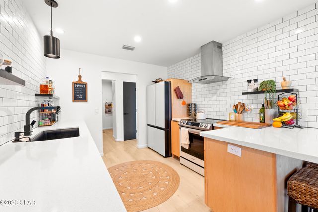 4725 Halcyon Drive, Panama City, FL 32404