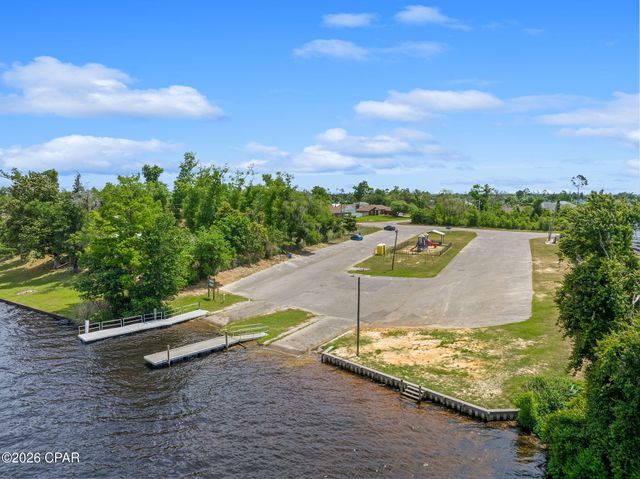 4725 Halcyon Drive, Panama City, FL 32404