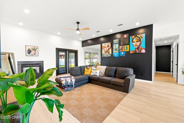 4725 Halcyon Drive, Panama City, FL 32404