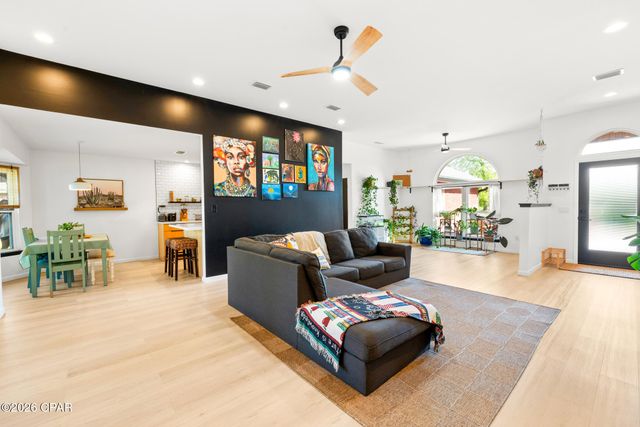 4725 Halcyon Drive, Panama City, FL 32404