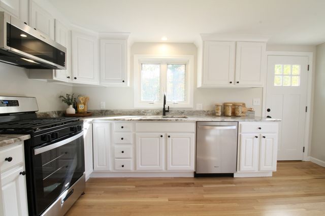 7 Bayberry Lane, Salisbury, MA 01952