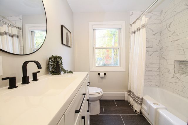 7 Bayberry Lane, Salisbury, MA 01952