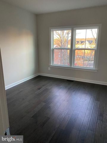 5713 10th Rd N Apt 109, Arlington, VA 22205