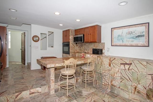 405 Solana Real, Fallbrook, CA 92028