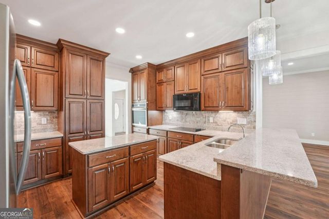 569 Byrd Mountain Lane, Canton, GA 30114