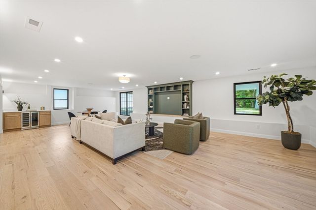 211 High Rock St., Needham, MA 02492