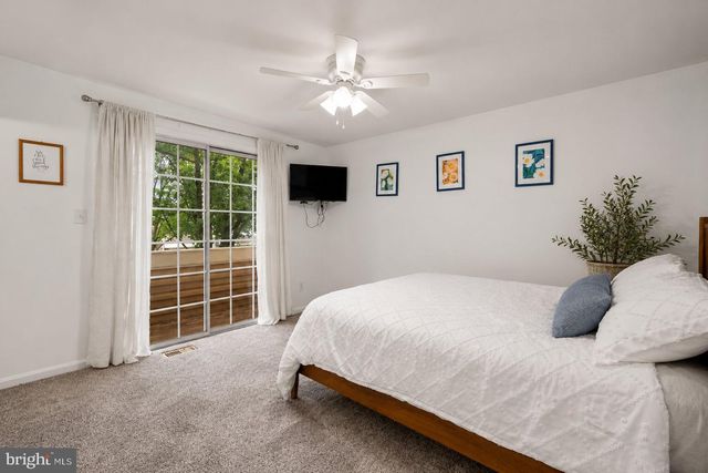 19951 DREXEL HILL CIR, Gaithersburg, MD 20886